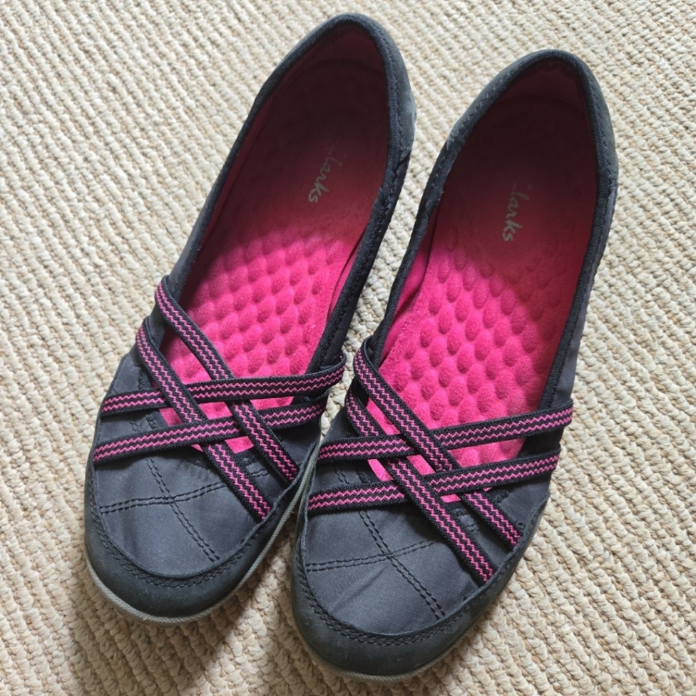 Clarks Gray and Pink Slip-on Flats 7.5